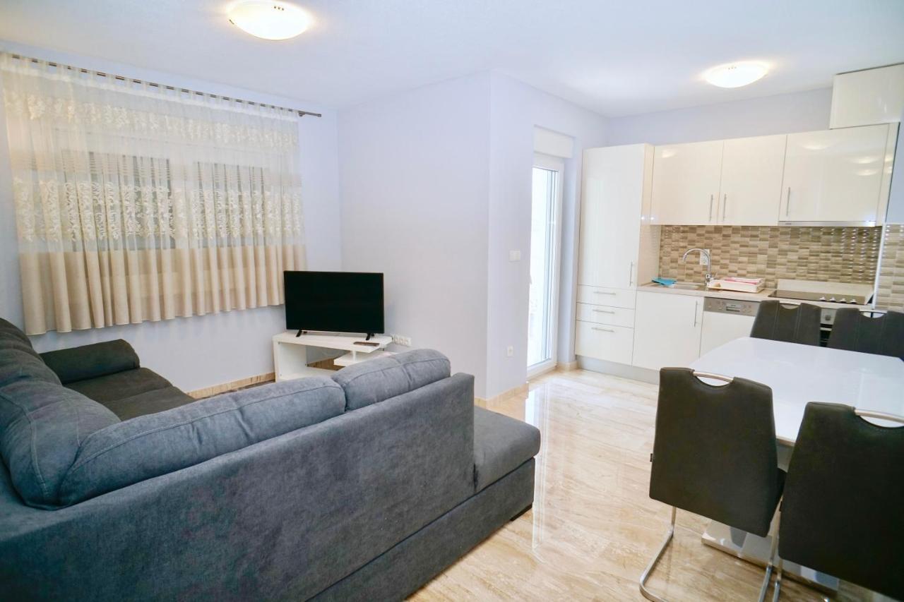 Trogir-Luxury Villa Sapphirus 希杰·弗朗吉卡 外观 照片